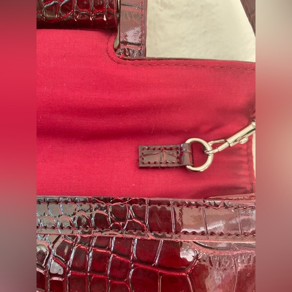 White House Black Market Maroon Faux Snakeskin Clutch or Shoulder Bag - Picture 4 of 7